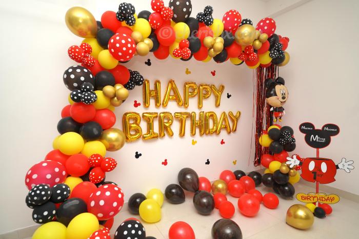 Mickey mouse birthday party decoration